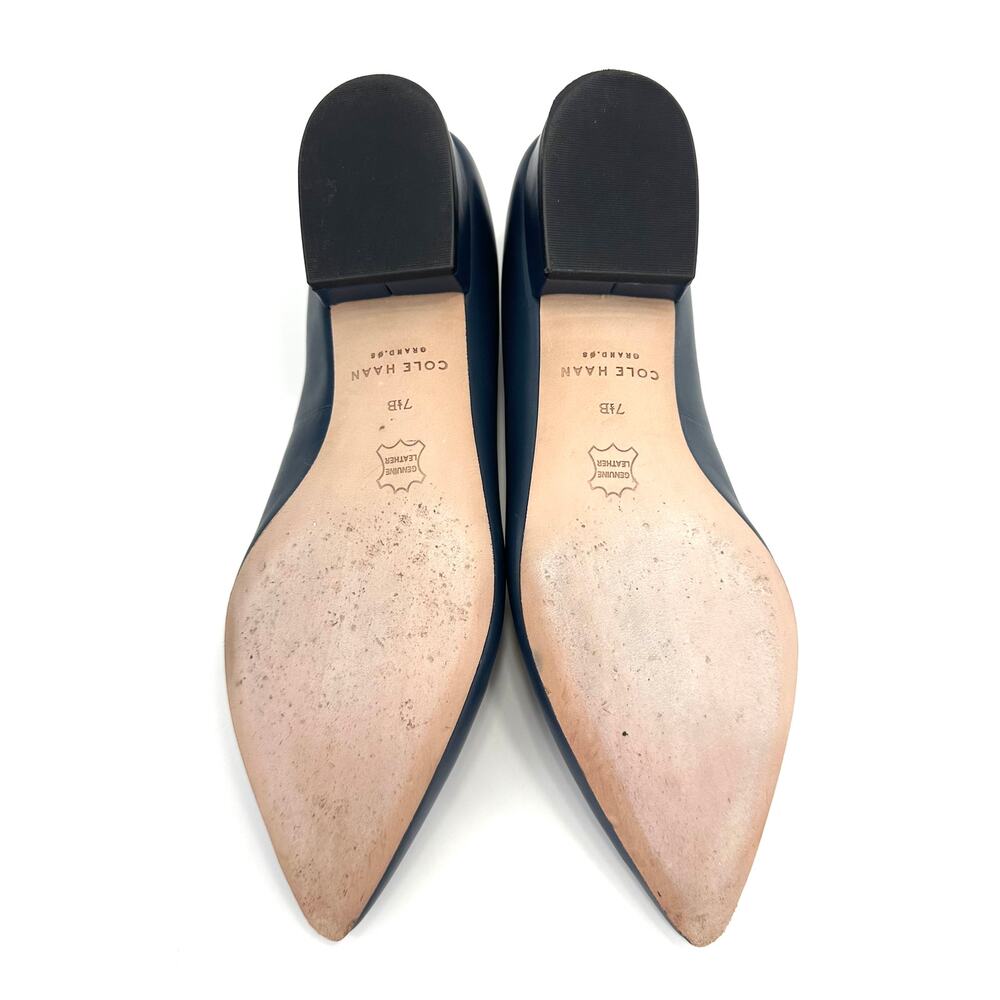 Cole Haan Low Block Heel Pump Size 7.5B Navy Leather Pointed Toe Comfort Slip-On - Picture 13 of 13
